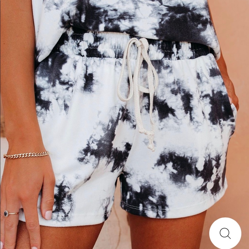 Vici First Love Lullaby Tie Dye Knit Shorts L